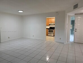 3929 Carambola Cir N in Coconut Creek, FL - Building Photo - Building Photo