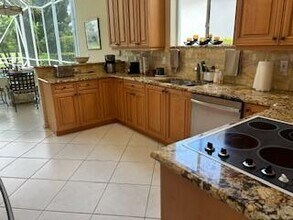 125 Windward Dr in Palm Beach Gardens, FL - Building Photo - Building Photo