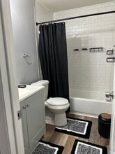 8302 Woodview Dr E, Unit Unit B in Sherwood, AR - Foto de edificio - Building Photo