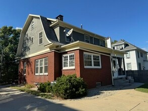 808 Castalia St in Bellevue, OH - Building Photo - Building Photo