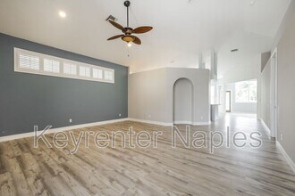 771 Park Ave in Naples, FL - Foto de edificio - Building Photo