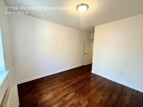 2007 S 18th St-Unit -1 in Philadelphia, PA - Building Photo - Building Photo