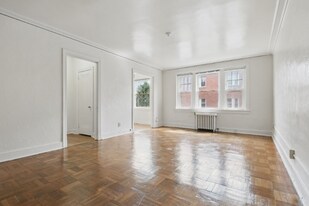 5646 Hobart St, Unit 5 in Pittsburgh, PA - Building Photo