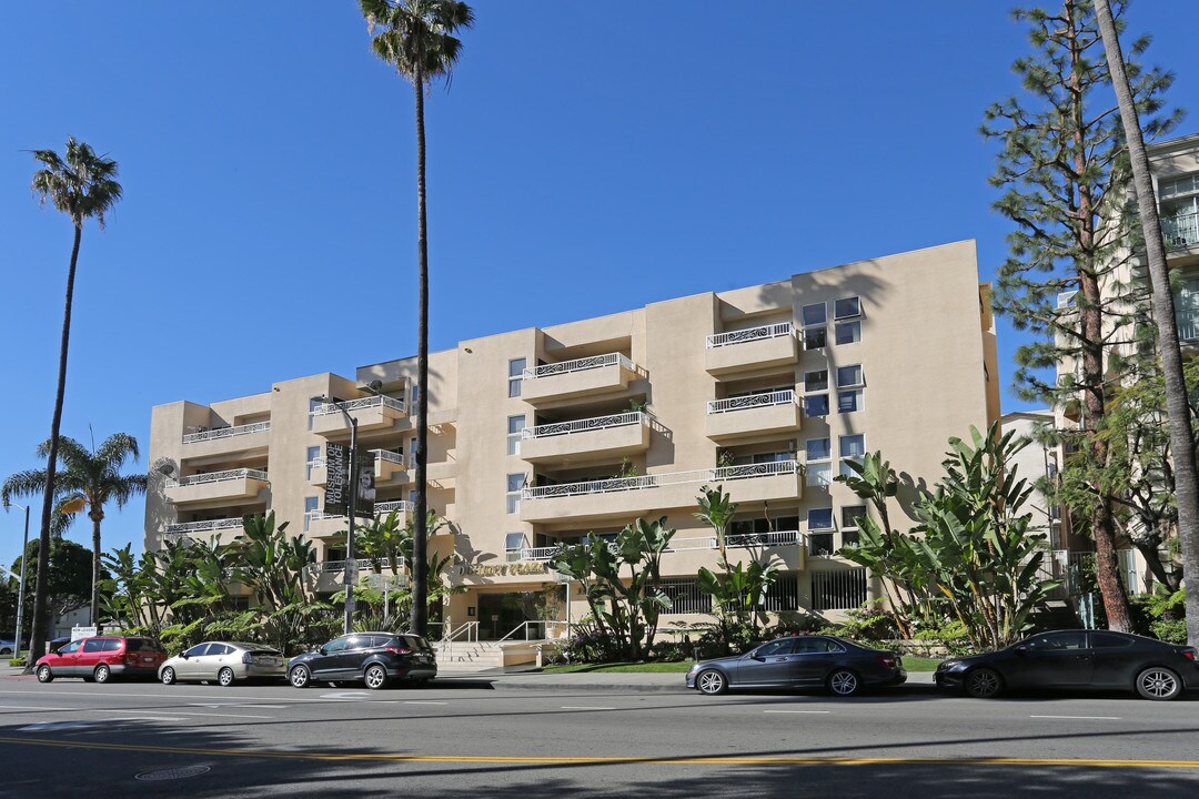 Doheny Plaza - DUPE in Beverly Hills, CA - Building Photo