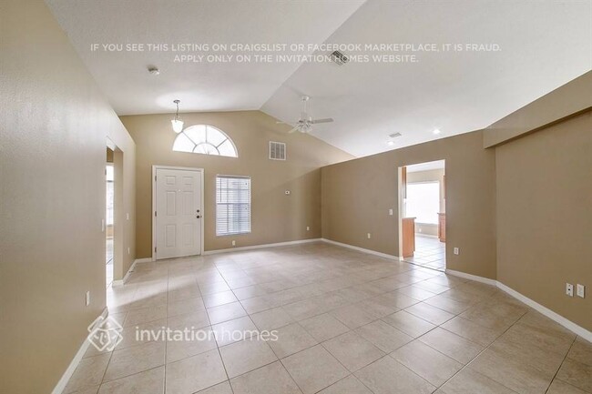 13041 Bridleford Dr in Gibsonton, FL - Building Photo - Building Photo