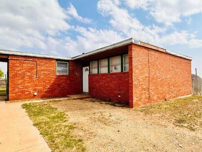 property at 2523 Dow Dr