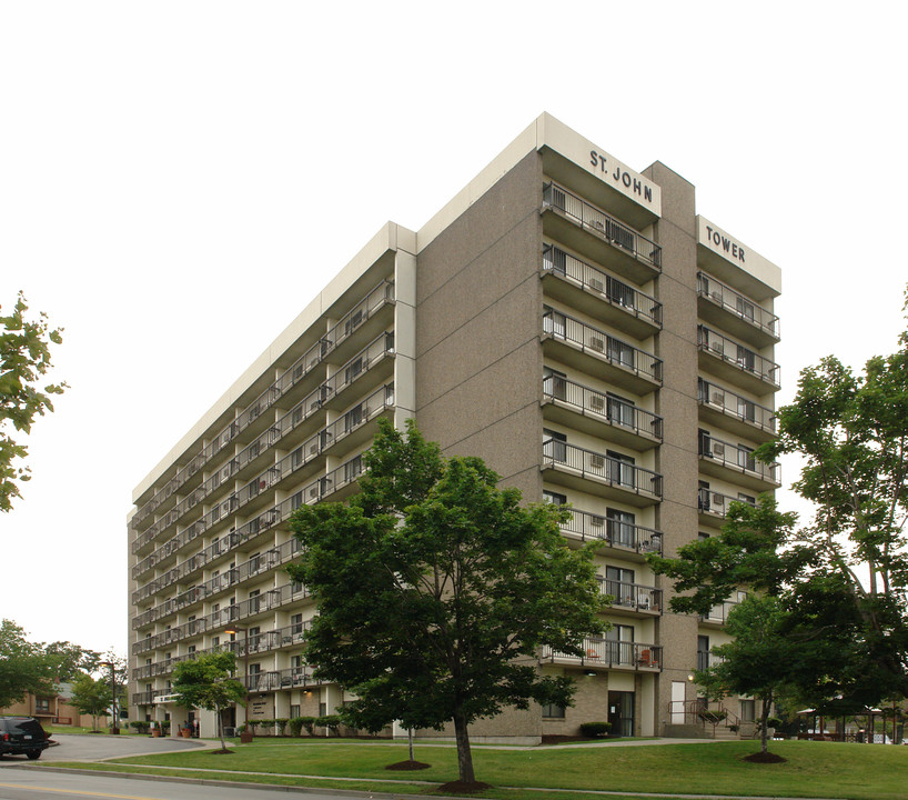 St John Tower Apartments in Buffalo, NY - Building Photo