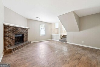 4326 Dogwood Farms Dr in Decatur, GA - Building Photo - Building Photo