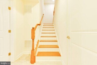 5255 Stream Bank Ln in Greenbelt, MD - Building Photo - Building Photo