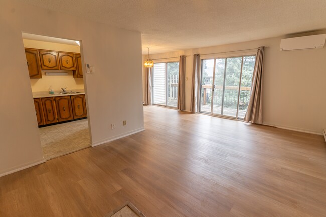 2701 Aquitaine Ave in Mississauga, ON - Building Photo - Building Photo