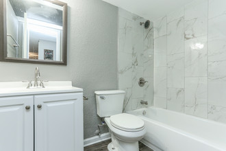 Summerset in Round Rock, TX - Building Photo - Interior Photo