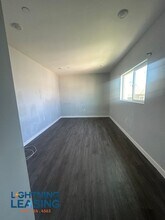 5859 1/2 West Blvd in Los Angeles, CA - Building Photo - Building Photo