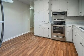 429 Bel-Air Dr in West Columbia, SC - Building Photo - Building Photo