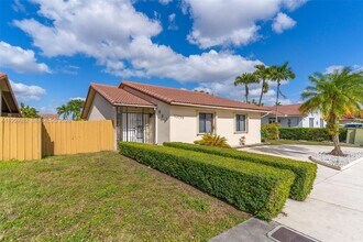 13755 SW 23rd Terrace in Miami, FL - Building Photo - Building Photo