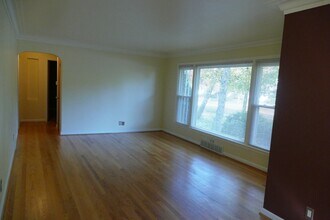 2711 Crooks Rd in Royal Oak, MI - Building Photo - Building Photo