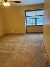 3835 Indian Run Dr in Canfield, OH - Foto de edificio - Building Photo