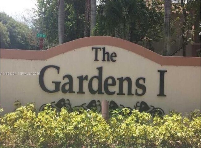 2701 SE 12th Rd in Homestead, FL - Building Photo - Building Photo