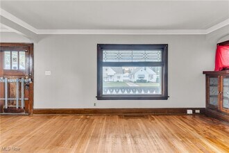 5019 E 113th St in Garfield Heights, OH - Foto de edificio - Building Photo