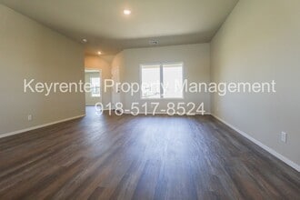 1407 E Honolulu Pl in Broken Arrow, OK - Building Photo - Building Photo