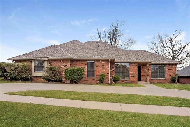 property at 1100 Fountain Gate Ct