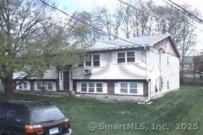 36 Elmview Cir in Waterbury, CT - Building Photo