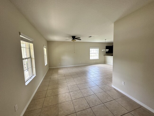 6825 Sundrop St in Harmony, FL - Building Photo - Building Photo