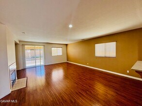 5806 W Ave K-3 in Lancaster, CA - Building Photo - Building Photo