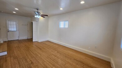 925 Palomas Dr SE in Albuquerque, NM - Building Photo - Building Photo