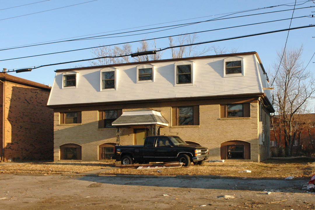 3409 Shanks Ln in Louisville, KY - Building Photo