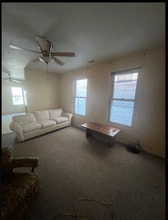 821 N Hermitage Ave, Unit #  02R in Chicago, IL - Foto de edificio - Building Photo