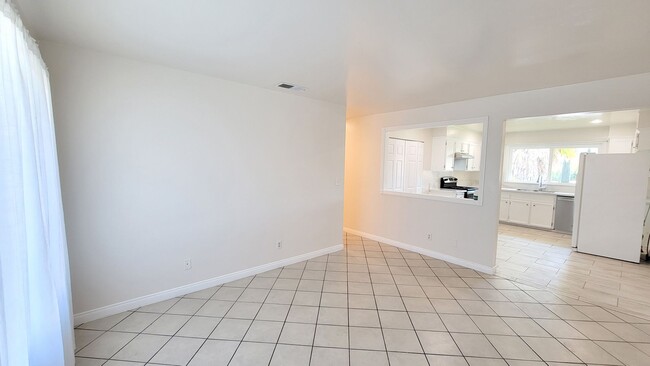 469 E Bradley Ave in El Cajon, CA - Building Photo - Building Photo