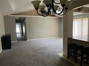 3294 Lake Ridge Dr, Unit Unit C in Dubuque, IA - Foto de edificio - Building Photo