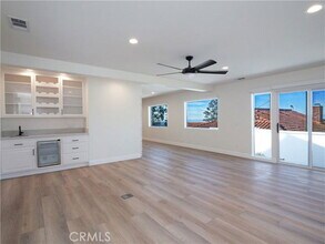 108 Vía Mesa Grande in Redondo Beach, CA - Building Photo - Building Photo