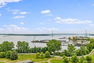 122-16 Powell Cove Blvd in Queens, NY - Building Photo - Building Photo