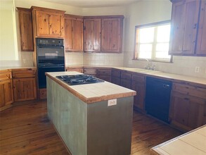 12480 Farm To Market 2853 in Palacios, TX - Building Photo - Building Photo