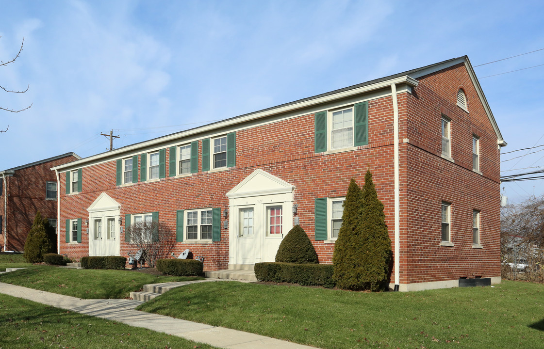 Somerset Square Condominiums in Columbus, OH - Building Photo