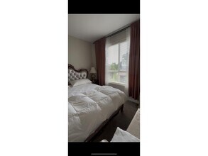 2970 King George Blvd in Surrey, BC - Building Photo - Building Photo