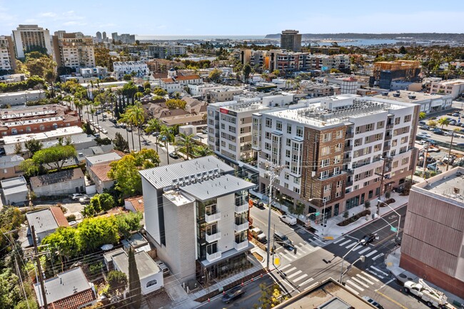 7th and Robinson in San Diego, CA - Building Photo - Primary Photo