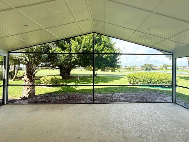 6231 SE Ames Way in Hobe Sound, FL - Building Photo - Building Photo