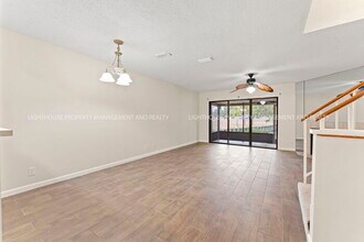 7701 Baymeadows Cir W in Jacksonville, FL - Building Photo - Building Photo