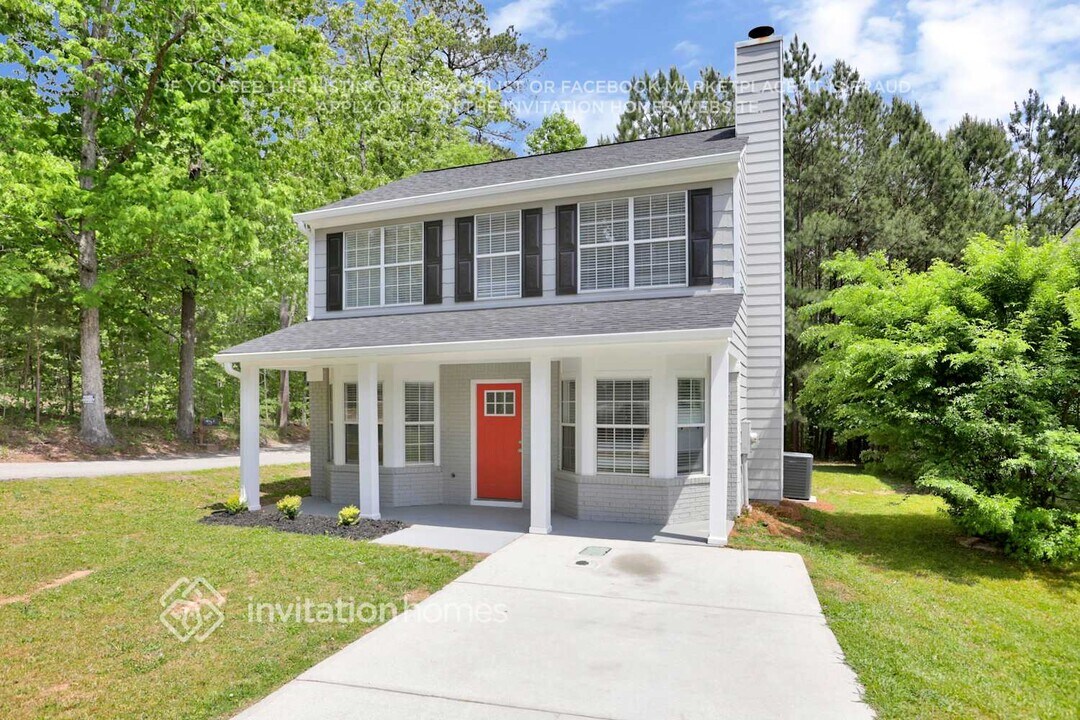 3785 Cypress Pointe Dr in Union City, GA - Foto de edificio