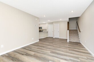 6088 Manchester Ave NE in Otsego, MN - Building Photo - Building Photo