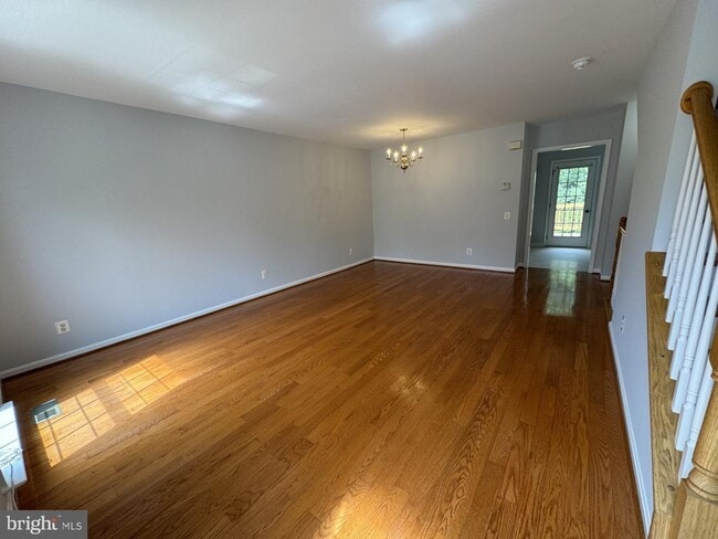 13134 Rose Petal Cir in Herndon, VA - Building Photo - Building Photo