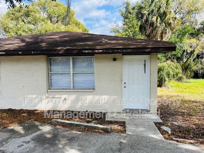 property at 1031 Crestview Ave