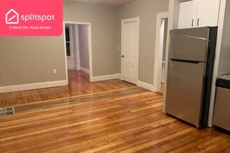 96 Sheridan St-Unit -Unit 3 in Boston, MA - Building Photo - Building Photo