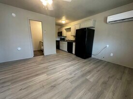 112 S 25th St in Van Buren, AR - Building Photo