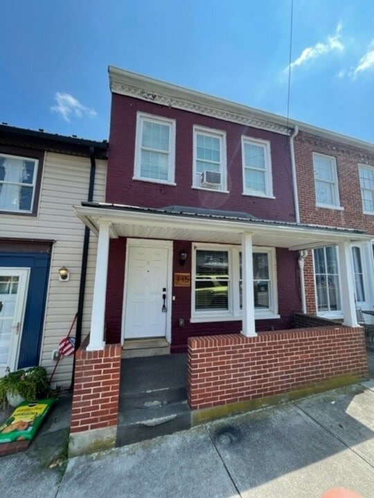 115 Cumberland St in Clear Spring, MD - Building Photo