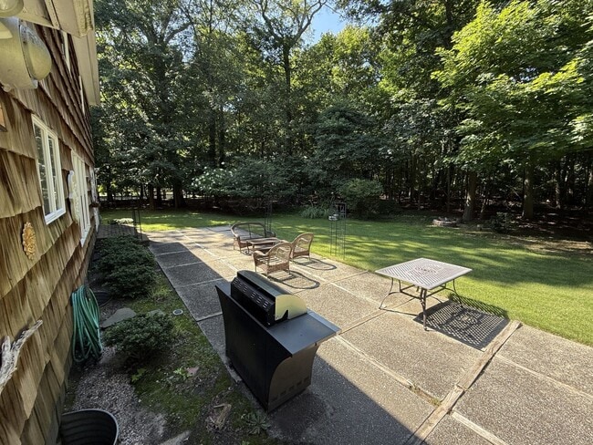 26 Branglebrink Rd in Saint James, NY - Building Photo - Building Photo