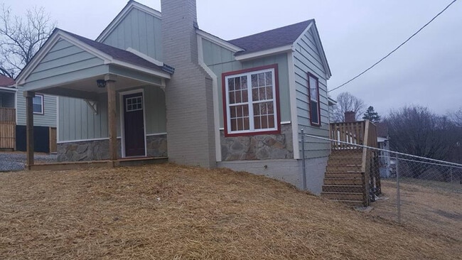 property at 215 Circle Dr