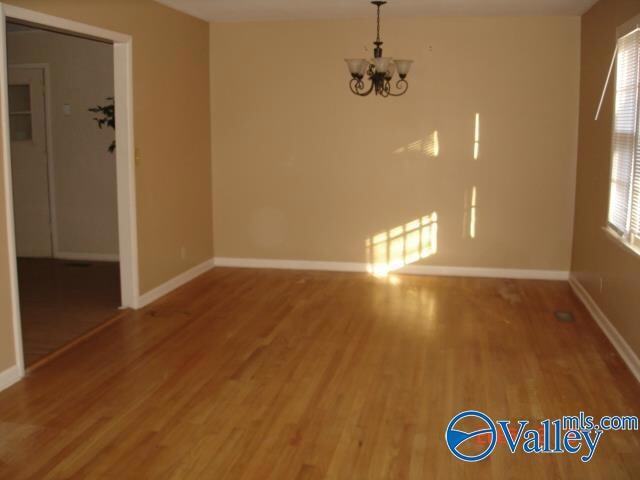 3319 Barton Ave NW in Huntsville, AL - Foto de edificio - Building Photo